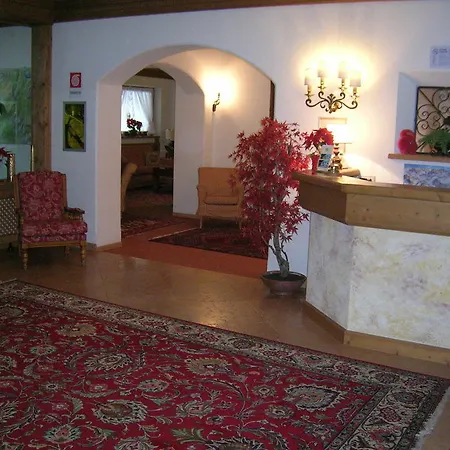 Principe 3* كورتينا دامبيتزو