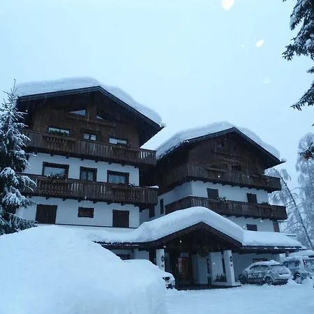 Principe فندق كورتينا دامبيتزو